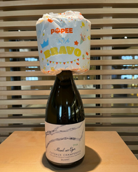 Un rouleau de papier toilette Popee 